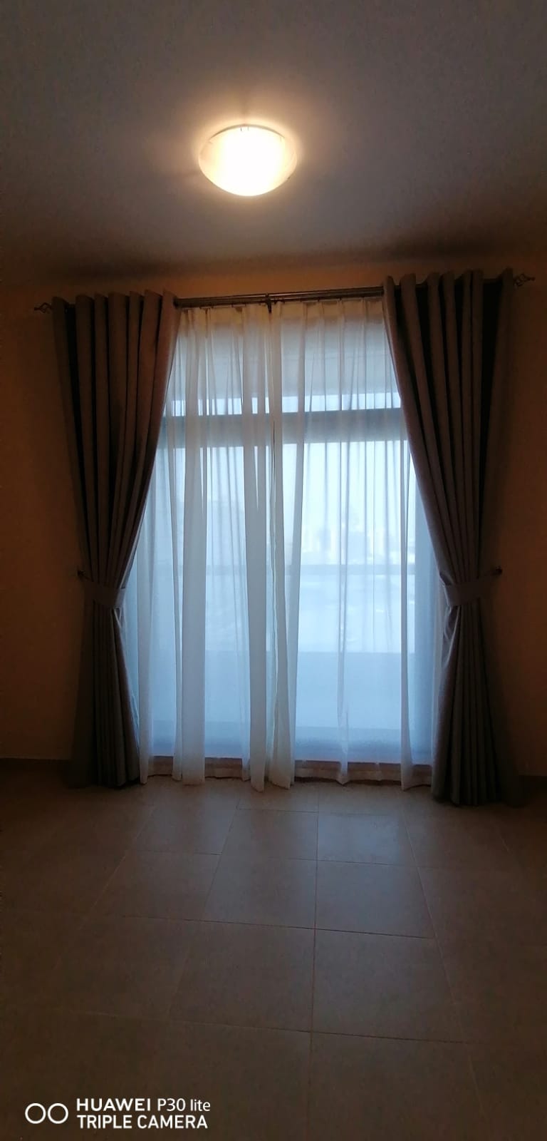 Curtains Installation