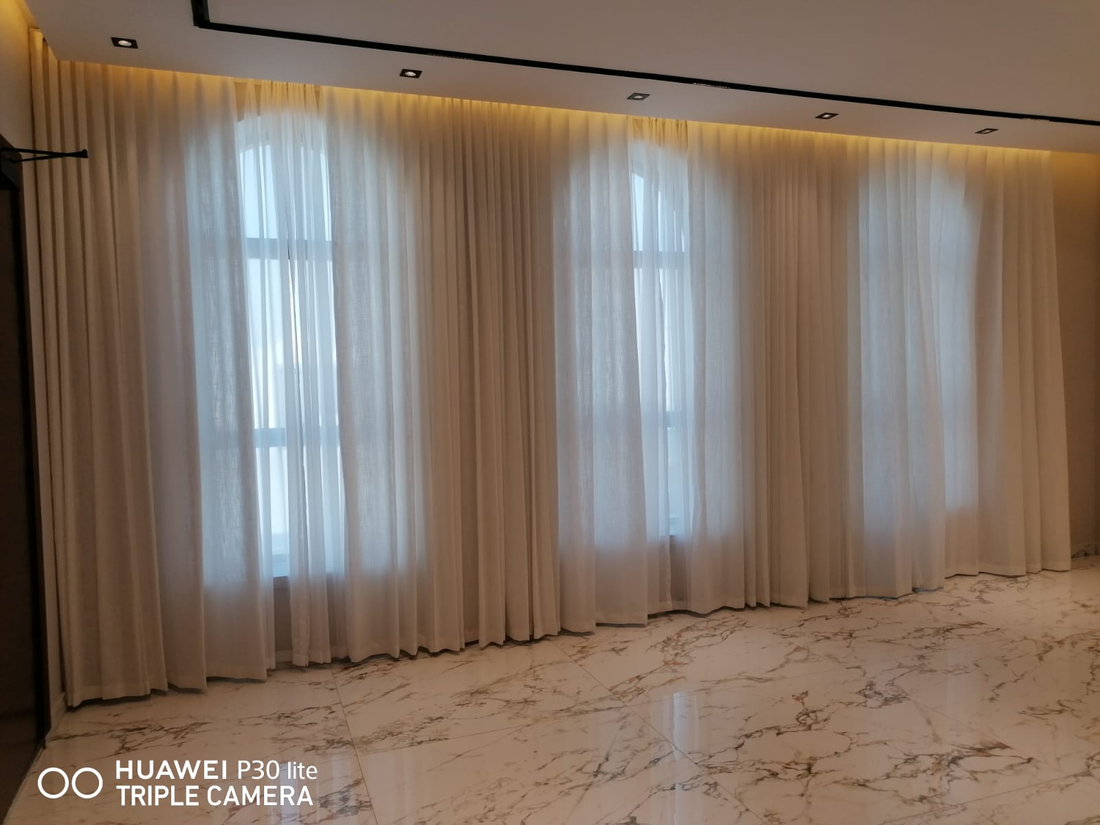 Curtains Installation