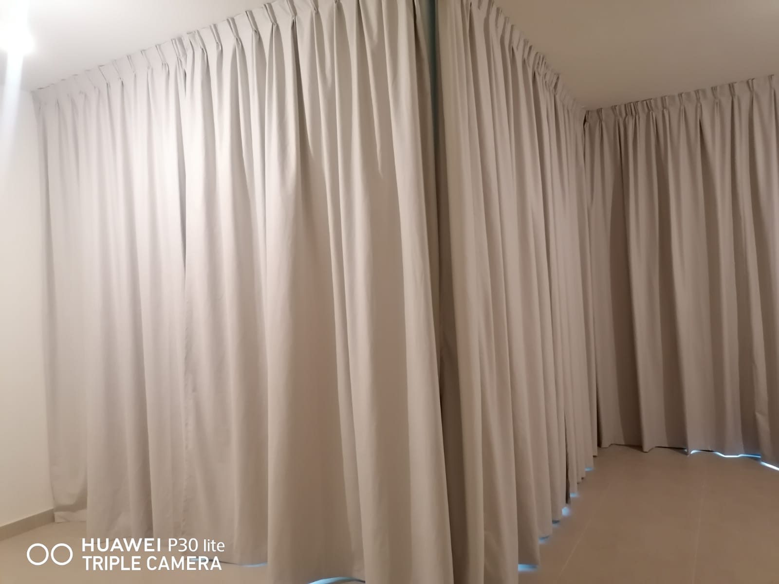 Curtains Installation