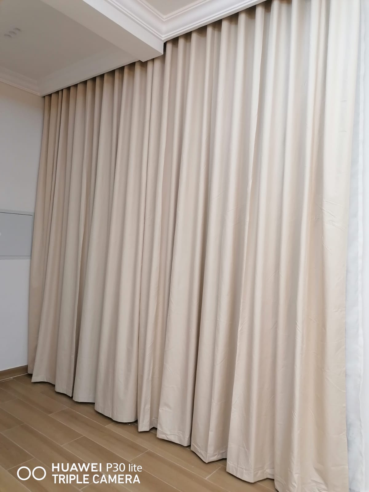 Curtains Installation