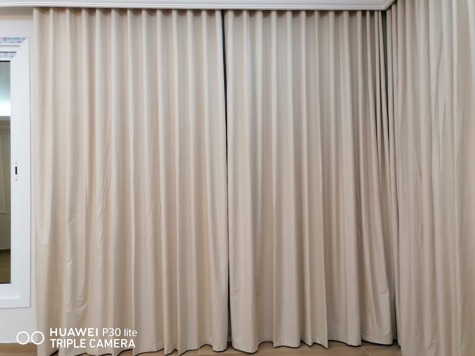 Curtains Installation